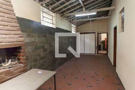 Casa à venda com 389m², 4 quartos e 1 vagaChurrasqueira