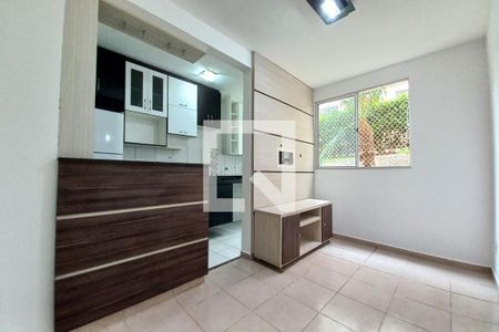 Sala de apartamento à venda com 2 quartos, 48m² em Jardim Santa Lúcia, Campinas