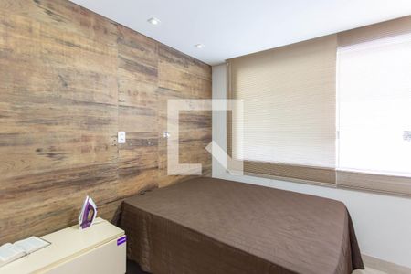 Quarto 1 de casa para alugar com 4 quartos, 230m² em Planalto, Belo Horizonte