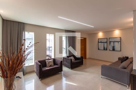 Sala de casa para alugar com 4 quartos, 230m² em Planalto, Belo Horizonte