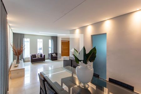 Sala de Jantar de casa para alugar com 4 quartos, 230m² em Planalto, Belo Horizonte