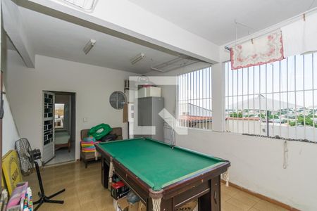 Casa à venda com 260m², 4 quartos e 1 vagaLavanderia