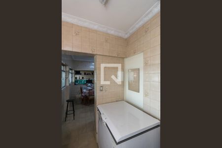 Casa à venda com 260m², 4 quartos e 1 vagaÁrea de Serviço