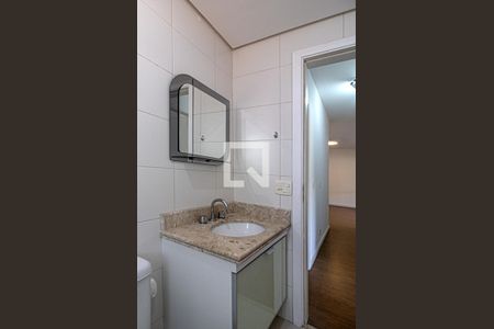 banheiro social_3 de apartamento à venda com 3 quartos, 94m² em Aclimação, São Paulo