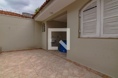 Casa à venda com 250m², 3 quartos e 5 vagasÁrea externa 
