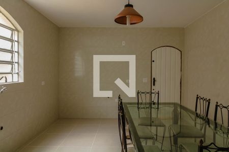 Casa à venda com 250m², 3 quartos e 5 vagasCozinha 