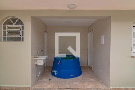 Casa à venda com 250m², 3 quartos e 5 vagasÁrea externa 