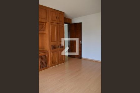 Suíte de casa para alugar com 3 quartos, 170m² em Santa Quiteria, Curitiba