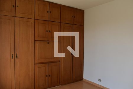 Casa para alugar com 170m², 3 quartos e 2 vagasQuarto 2