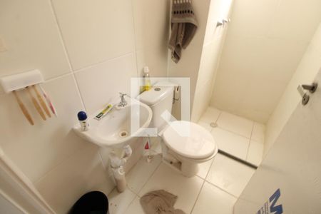 Banheiro de apartamento para alugar com 2 quartos, 42m² em Madureira, Rio de Janeiro