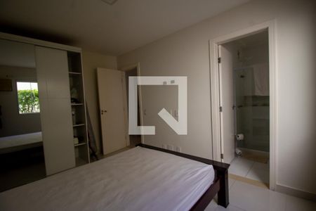 Suíte 1 de casa de condomínio para alugar com 5 quartos, 257m² em Vargem Pequena, Rio de Janeiro