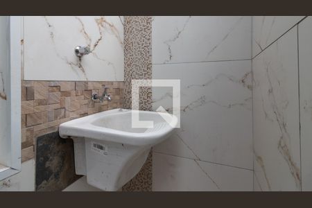 Casa à venda com 60m², 2 quartos e sem vagaÁrea de Serviço