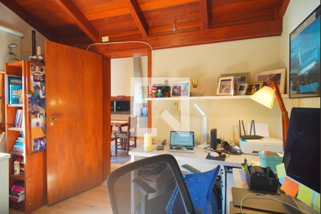 Apartamento à venda com 120m², 2 quartos e 2 vagasEscritório