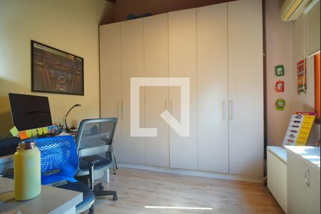 Apartamento à venda com 120m², 2 quartos e 2 vagasEsritório