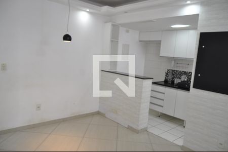 Sala/Cozinha de apartamento para alugar com 2 quartos, 51m² em Engenho de Dentro, Rio de Janeiro