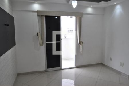 Sala/Cozinha de apartamento para alugar com 2 quartos, 51m² em Engenho de Dentro, Rio de Janeiro