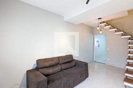 Sala de casa de condomínio para alugar com 2 quartos, 93m² em Nova Petrópolis, São Bernardo do Campo