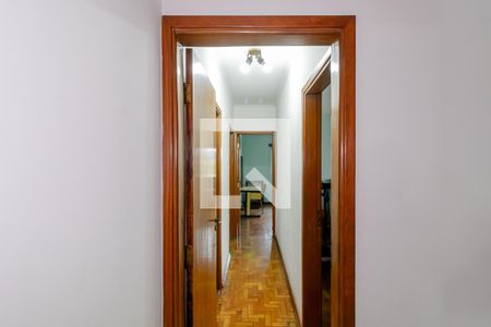 Corredor de casa para alugar com 3 quartos, 283m² em Vila Moinho Velho, São Paulo