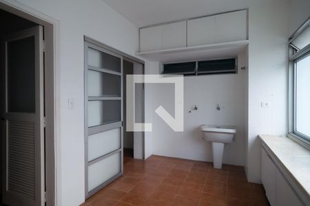 Apartamento à venda com 130m², 3 quartos e 1 vagaÁrea de Serviço