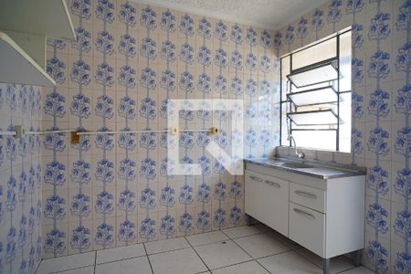 Cozinha  de apartamento para alugar com 1 quarto, 42m² em Passo da Areia, Porto Alegre