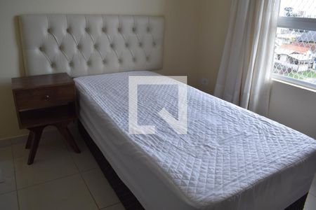 Quarto 2 de apartamento para alugar com 3 quartos, 70m² em Tingui, Curitiba