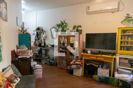 Sala de apartamento à venda com 2 quartos, 75m² em Nonoai, Porto Alegre