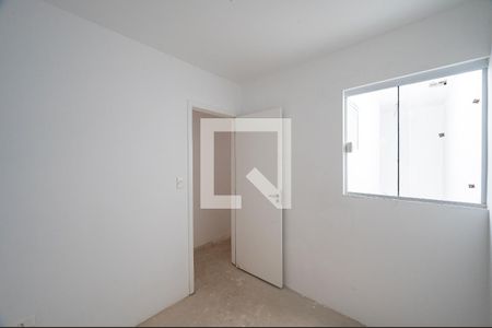 Casa à venda com 80m², 3 quartos e 2 vagasQuarto 2