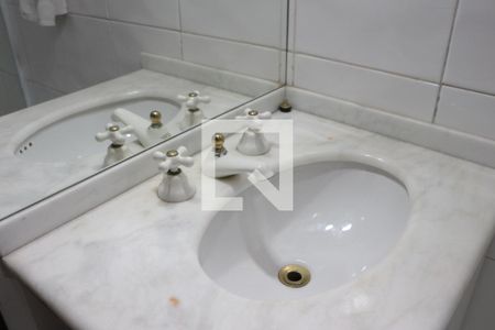 Casa à venda com 190m², 3 quartos e 3 vagas Casa à venda com 190m², 3 quartos e 3 vagasBanheiro da Suíte 3