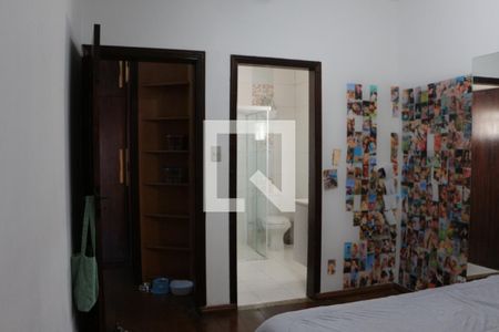 Casa à venda com 190m², 3 quartos e 3 vagas Casa à venda com 190m², 3 quartos e 3 vagasQuarto 2 - Suíte