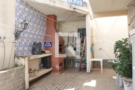 Casa à venda com 190m², 3 quartos e 3 vagas Casa à venda com 190m², 3 quartos e 3 vagasChurrasqueira