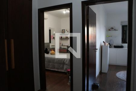 Casa à venda com 190m², 3 quartos e 3 vagas Casa à venda com 190m², 3 quartos e 3 vagasSala/Quarto