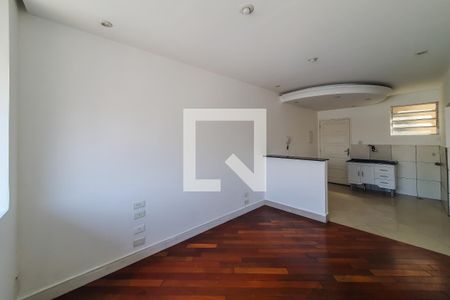 sala de apartamento para alugar com 1 quarto, 40m² em Vila Firmiano Pinto, São Paulo