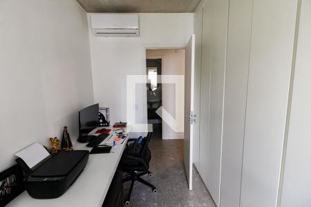 Quarto 1 de apartamento à venda com 2 quartos, 70m² em Jardim Fonte do Morumbi, São Paulo