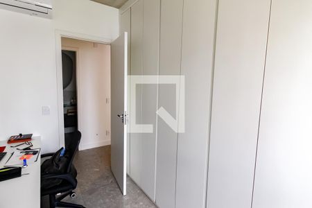 Apartamento à venda com 70m², 2 quartos e 1 vagaQuarto 1 - Armários