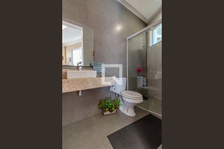 Casa à venda com 700m², 5 quartos e 5 vagas Casa à venda com 700m², 5 quartos e 5 vagasBanheiro da Área gourmet