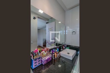 Casa à venda com 700m², 5 quartos e 5 vagas Casa à venda com 700m², 5 quartos e 5 vagasBanheiro da Suíte 3