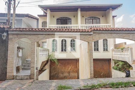 Casa à venda com 300m², 3 quartos e 5 vagasFachada