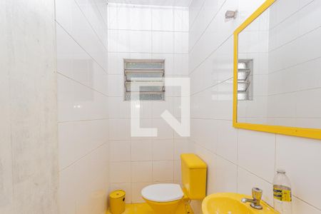 Casa à venda com 300m², 3 quartos e 5 vagasBanheiro da Área comum