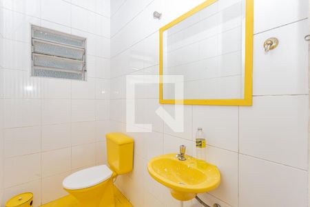 Casa à venda com 300m², 3 quartos e 5 vagasBanheiro da Área comum