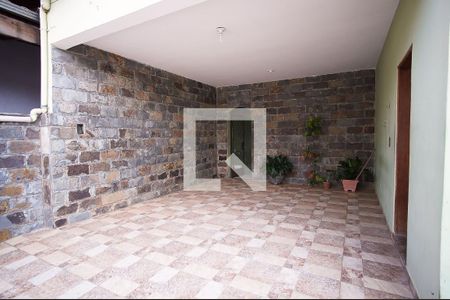 Casa à venda com 200m², 4 quartos e 2 vagas Casa à venda com 200m², 4 quartos e 2 vagasGaragem