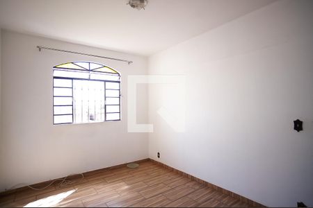 Casa à venda com 200m², 4 quartos e 2 vagas Casa à venda com 200m², 4 quartos e 2 vagasQuarto 4