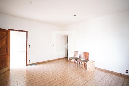 Sala de casa à venda com 4 quartos, 200m² em Céu Azul, Belo Horizonte