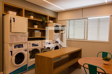 Apartamento à venda com 41m², 1 quarto e sem vagaÁREA COMUM - LAVANDERIA OMO