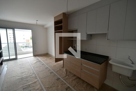 Sala/Cozinha de kitnet/studio à venda com 1 quarto, 41m² em Centro, Campinas