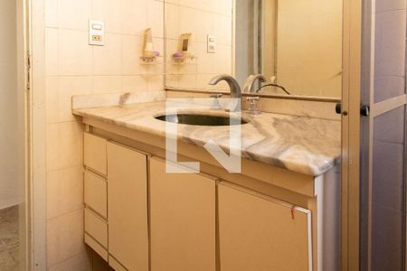 Casa à venda com 75m², 3 quartos e 2 vagasBanheiro Social 1