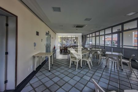 Apartamento à venda com 74m², 3 quartos e 1 vaga Apartamento à venda com 74m², 3 quartos e 1 vagaÁrea comum