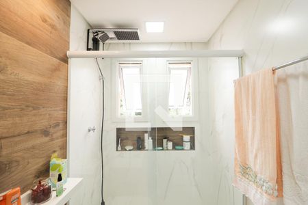 Casa à venda com 226m², 3 quartos e 2 vagasBanheiro da Suíte