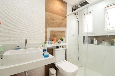 Casa à venda com 226m², 3 quartos e 2 vagasBanheiro da Suíte