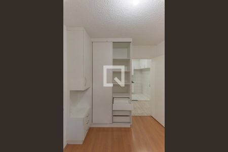 Apartamento à venda com 44m², 2 quartos e 1 vagaQuarto 2 - Armários