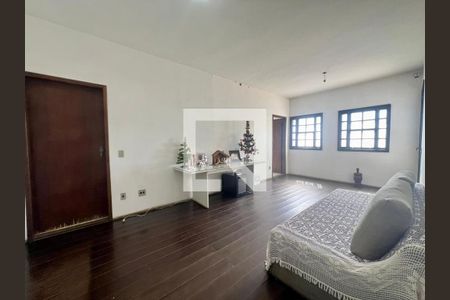 Sala de casa à venda com 7 quartos, 344m² em João Pinheiro, Belo Horizonte